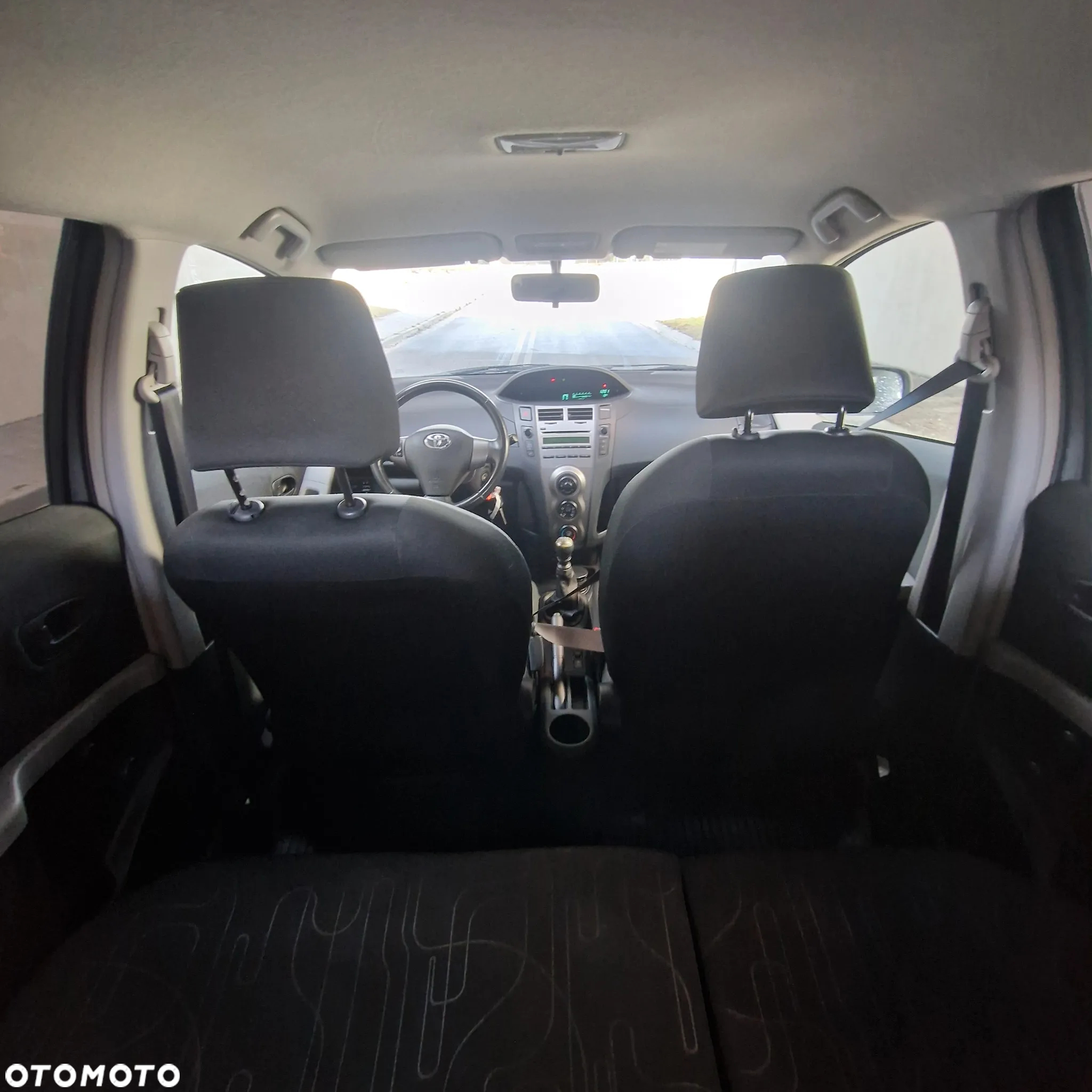 Toyota Yaris 1.33 VVT-i Sol - 8