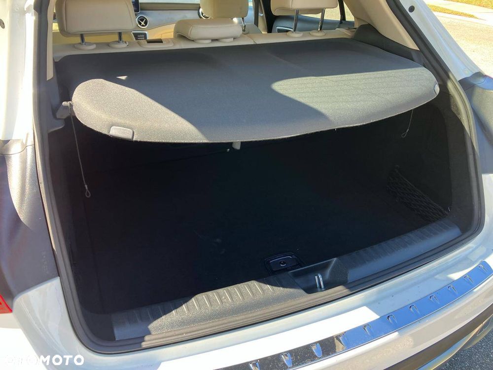 Mercedes-Benz GLA - 8