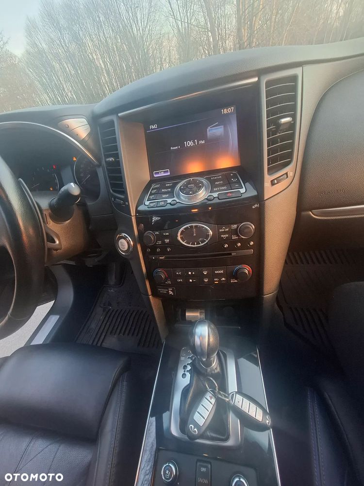 Infiniti QX70 3.7 AWD S Premium - 12