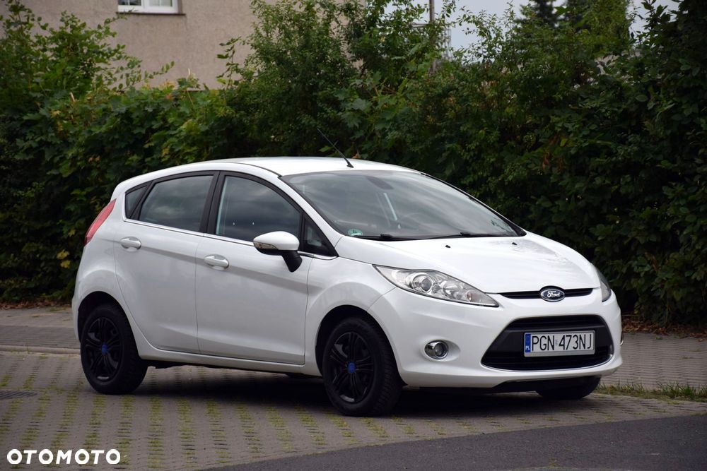 Ford Fiesta 1.25 Celebration - 7