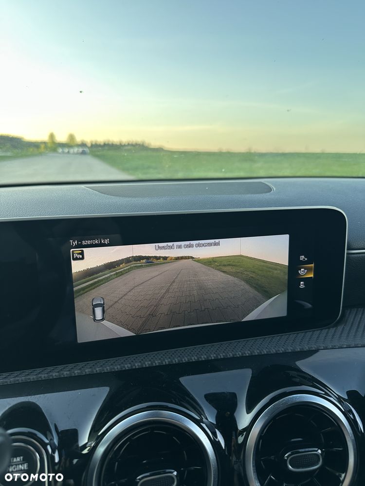 Mercedes-Benz CLA 180 7G-DCT AMG Line - 16