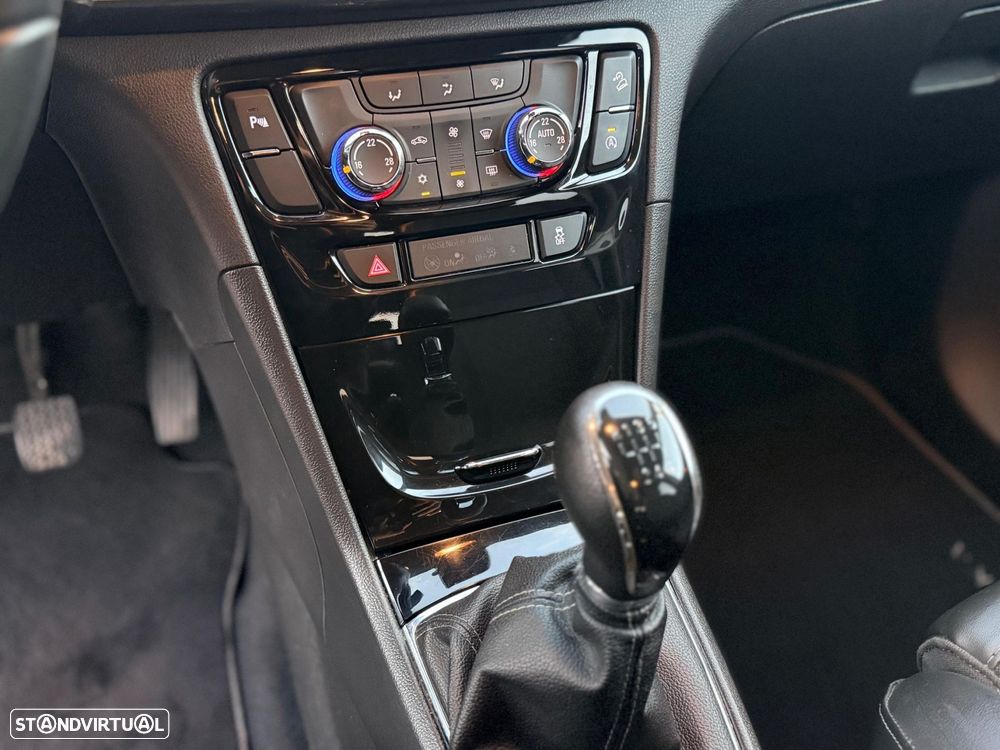 Opel Mokka X 1.4 T Innovation S/S AWD - 11