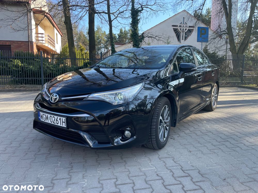 Toyota Avensis 2.0 D-4D Prestige - 2