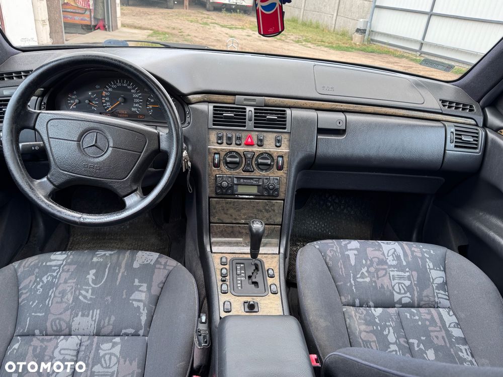 Mercedes-Benz Klasa E 320 T Avantgarde - 2