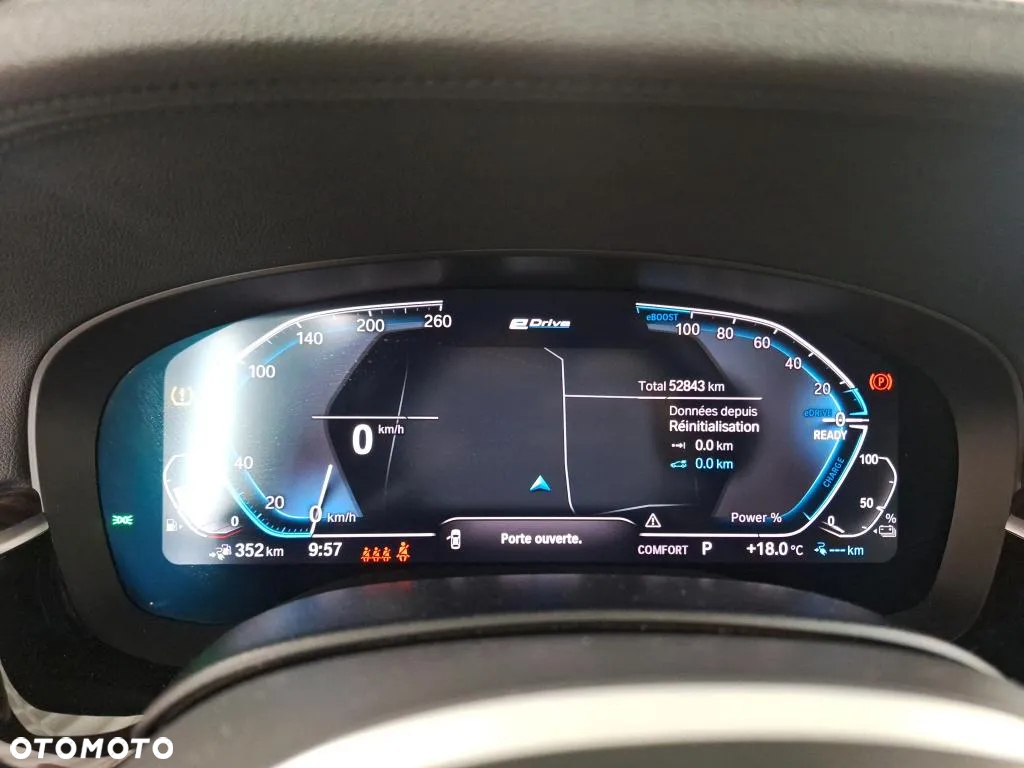 BMW Seria 5 520e Luxury Line - 12