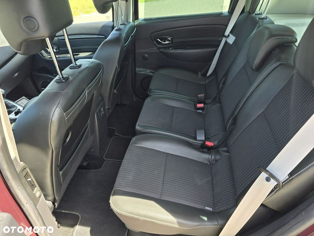 Renault Scenic - 24