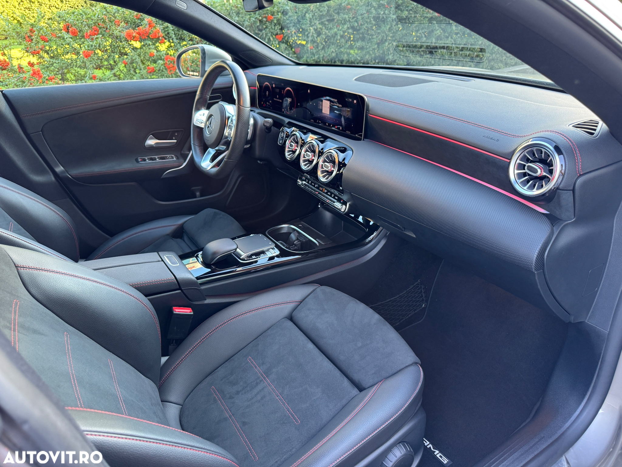 Mercedes-Benz CLA 220 Shooting Brake 7G-DCT AMG Line - 29