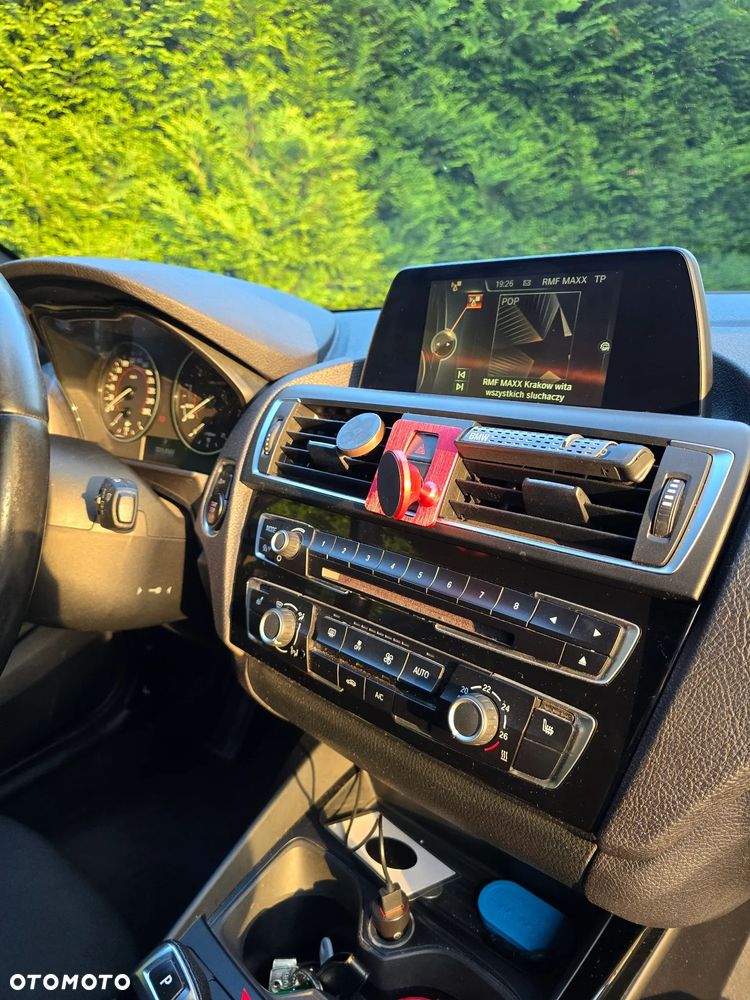 BMW Seria 1 118i Sport Line - 12