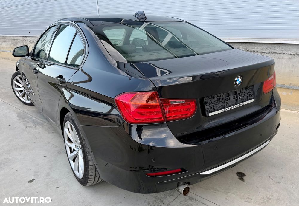 BMW Seria 3 320d DPF Aut. Edition Exclusive - 33