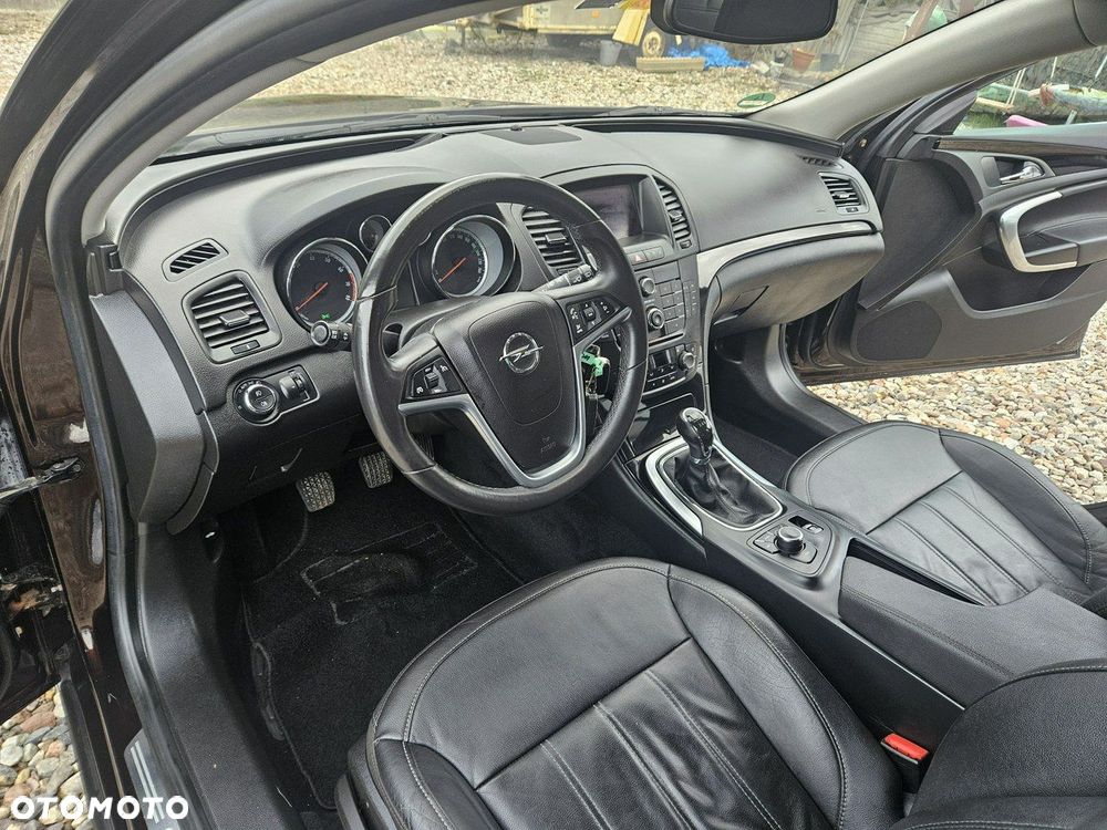 Opel Insignia - 8
