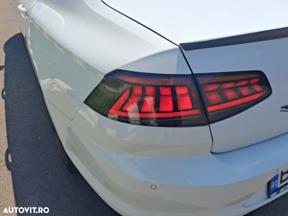 Volkswagen Passat 2.0 TDI DSG Highline - 11