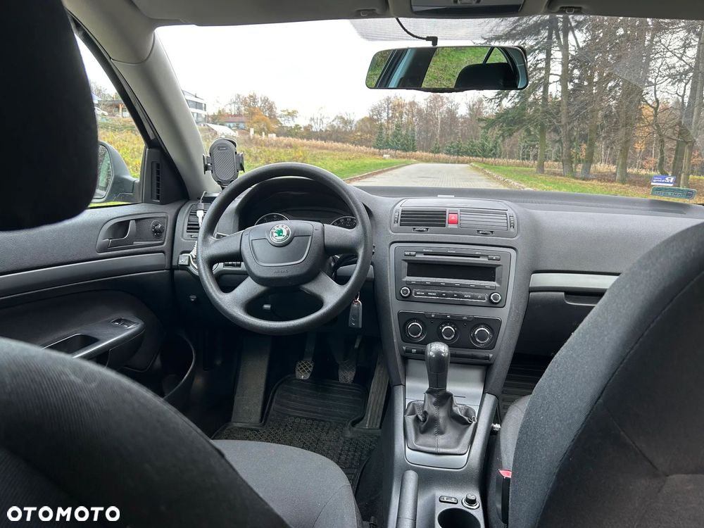 Skoda Octavia 1.6 - 27