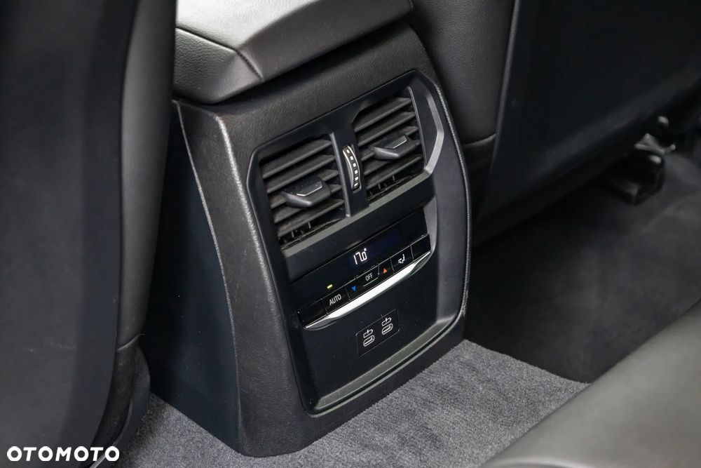 BMW Seria 3 - 27