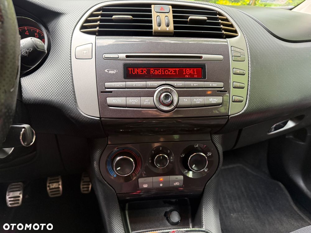 Fiat Bravo 1.4 T-JET 16V Dynamic - 19