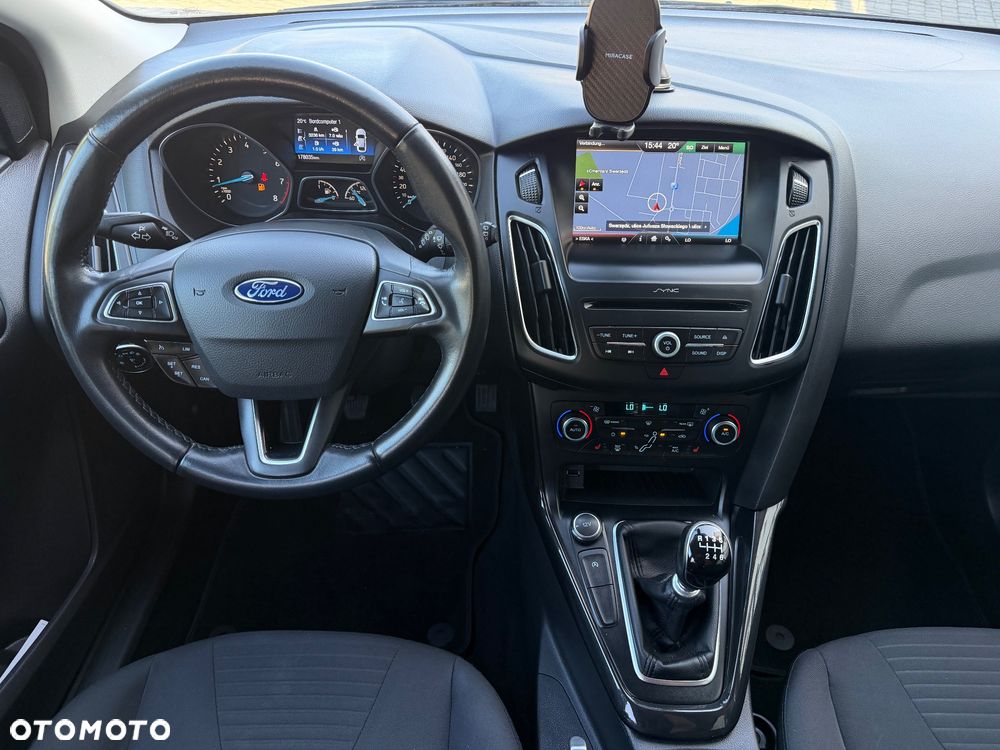 Ford Focus 1.5 EcoBoost Start-Stopp-System Business Edition - 29