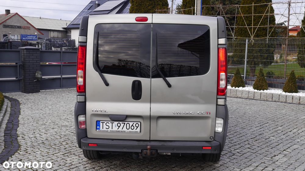 Renault TRAFIC - 12