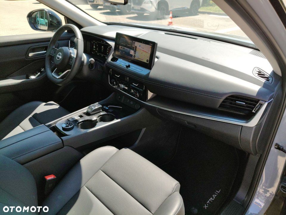 Nissan X-Trail - 12