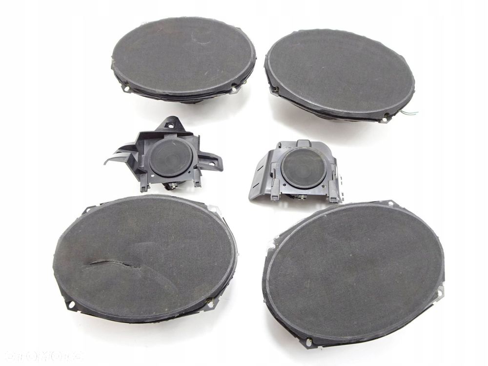 wzmacniacz audio chrysler grand voyager v - 2