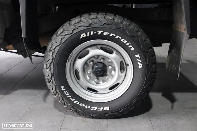 Mazda 3L 4X4 - 20
