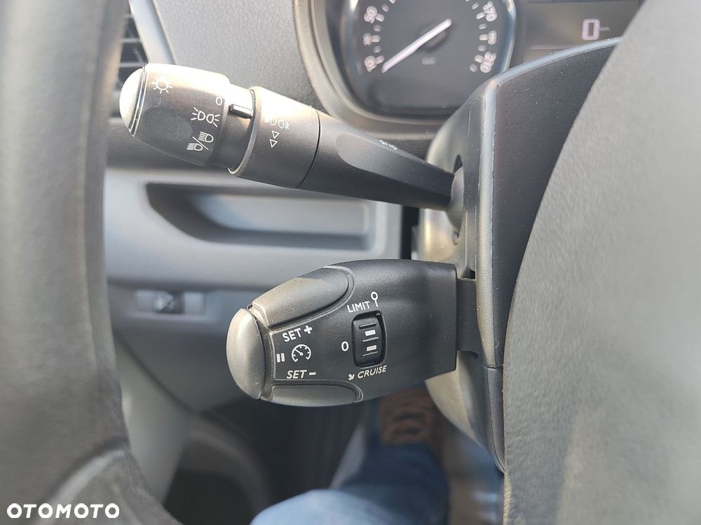 Peugeot Expert - 11