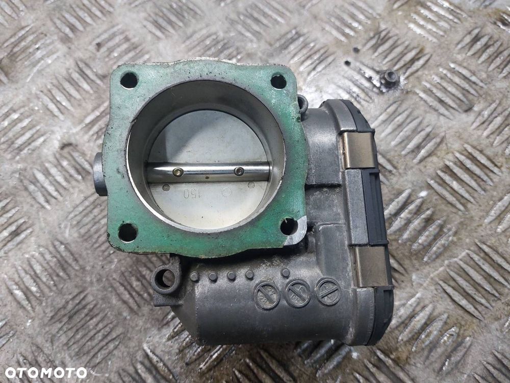 PRZEPUSTNICA AUDI A4 B6 1.8 T 06B133062M - 2