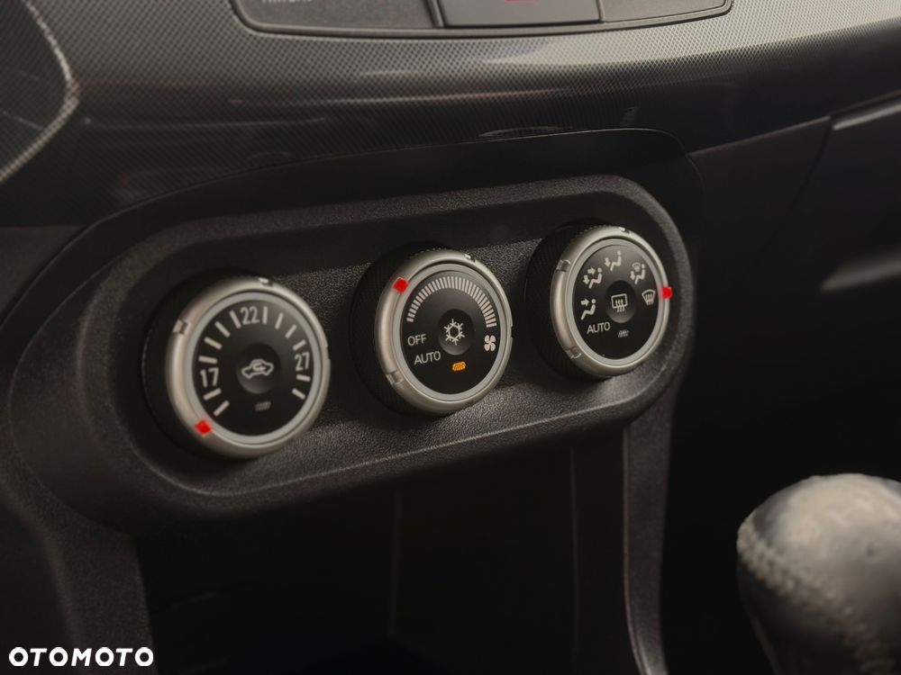 Mitsubishi Lancer - 21