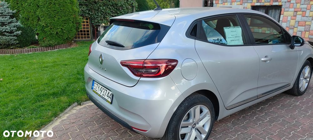 Renault Clio - 11