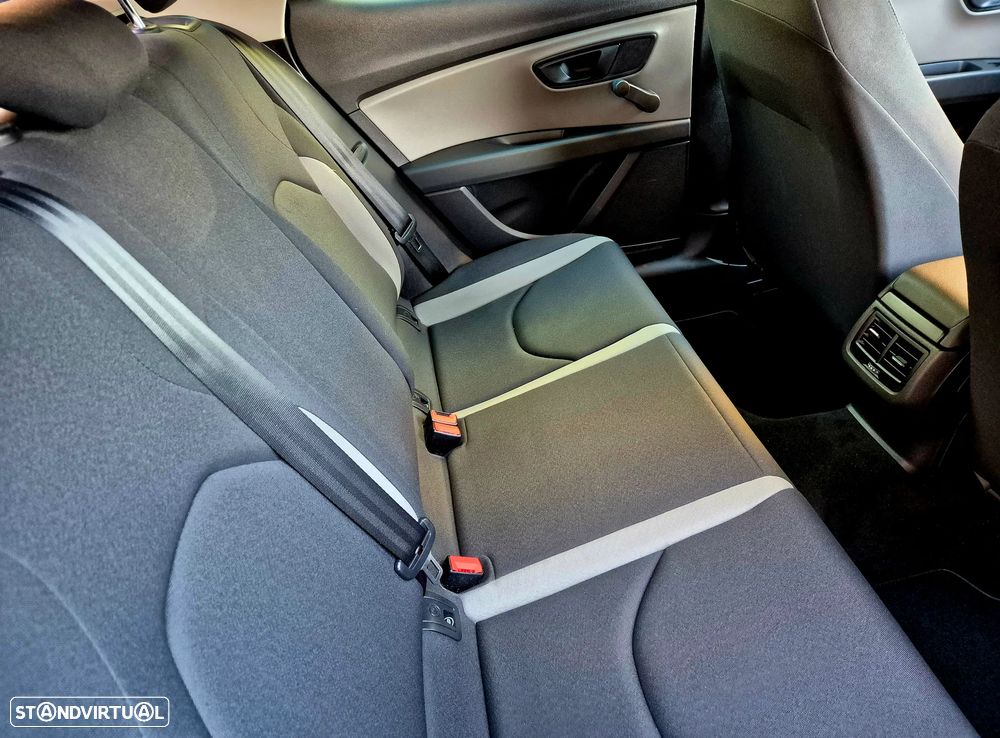 SEAT Leon 1.2 TSI S&S Reference - 33