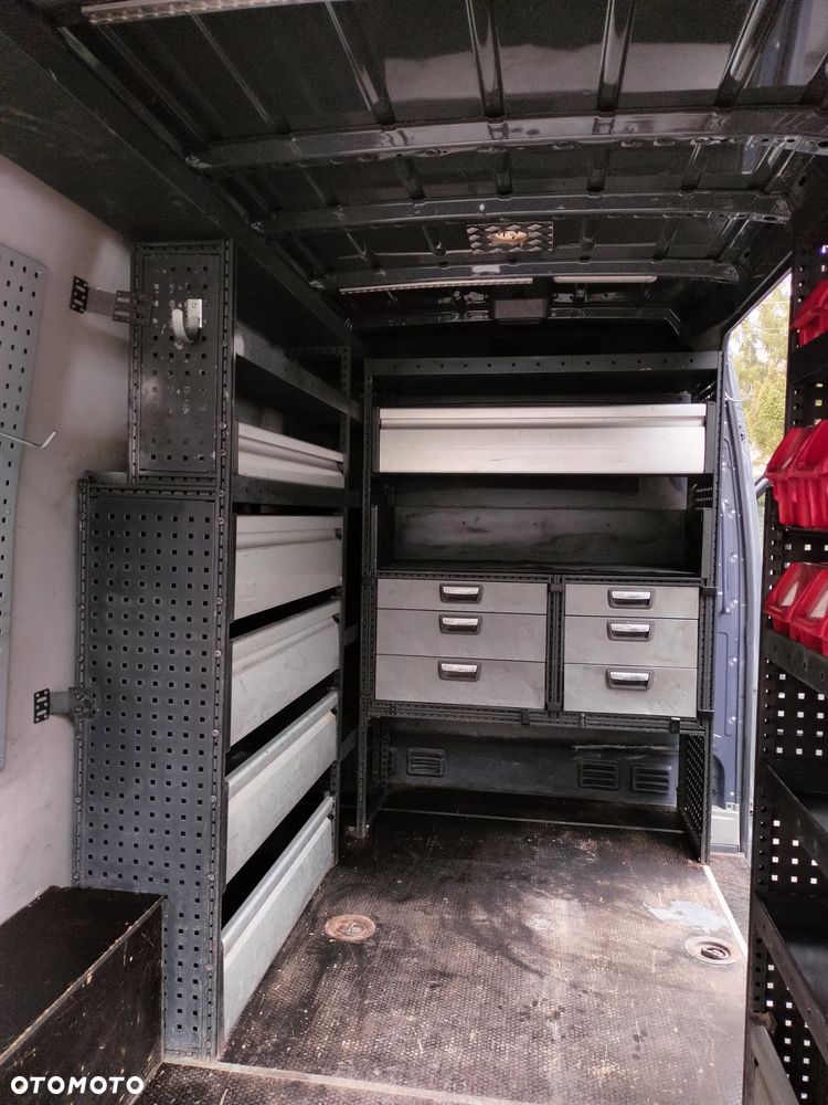 Volkswagen Crafter - 1