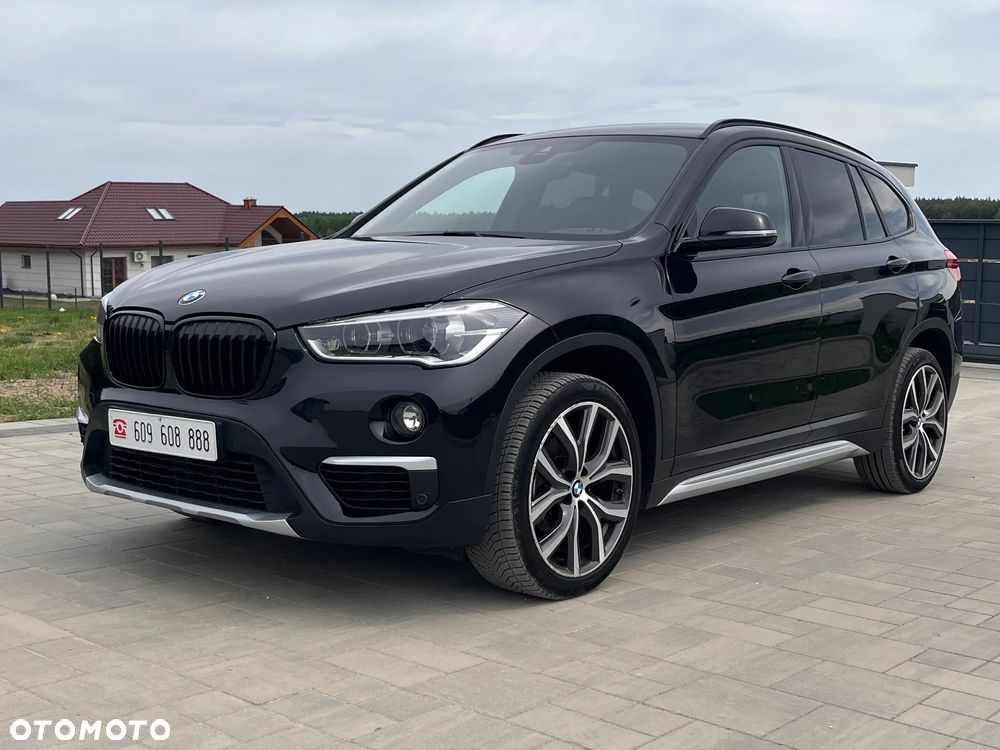 BMW X1 sDrive18i GPF Sport Line - 1