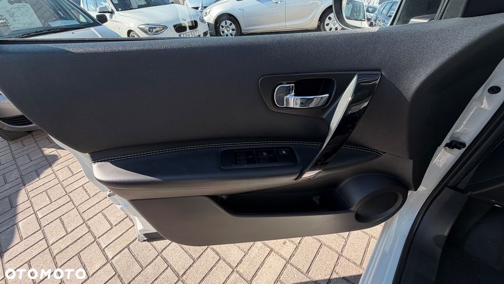 Nissan Qashqai+2 1.6 360 - 23