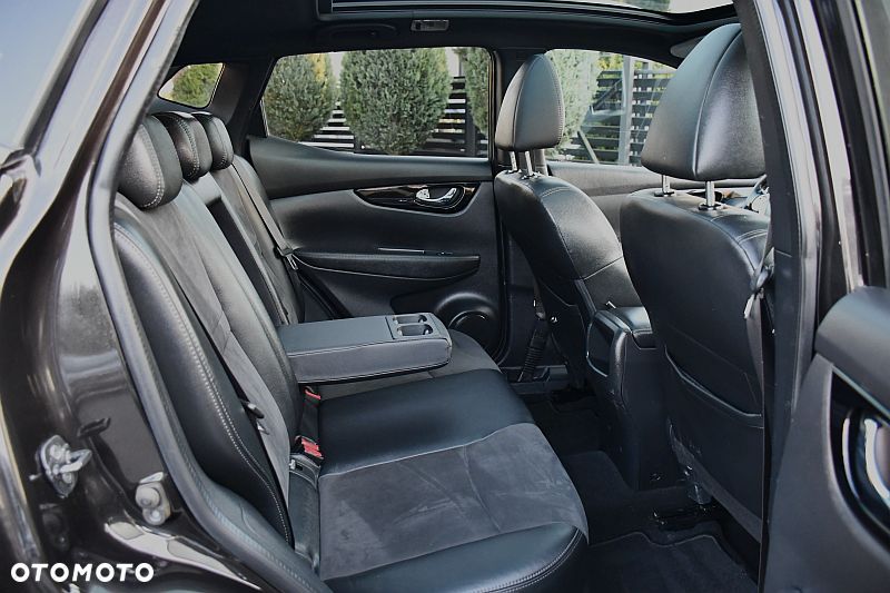 Nissan Qashqai 1.6 dCi Xtronic TEKNA+ - 21