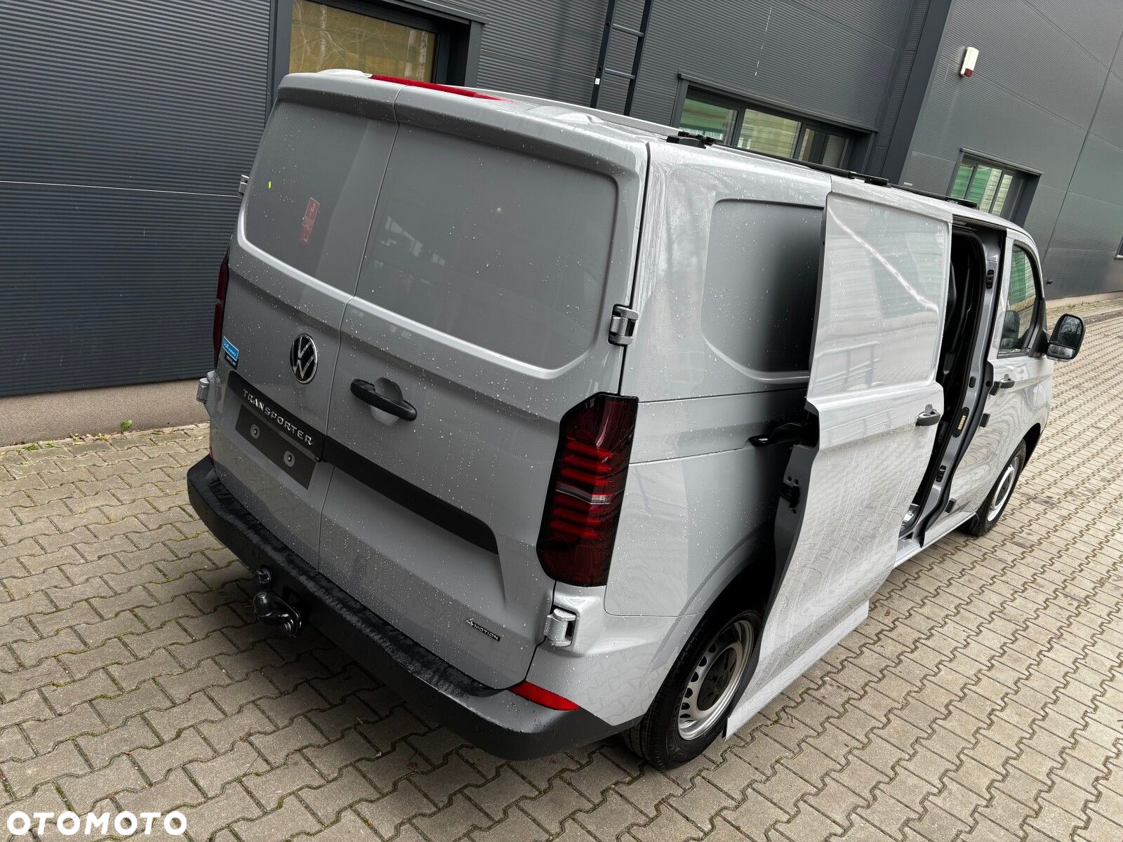 Volkswagen Transporter L2 2.0 TDI 4MOTION 150 KM 8-automat. - 25