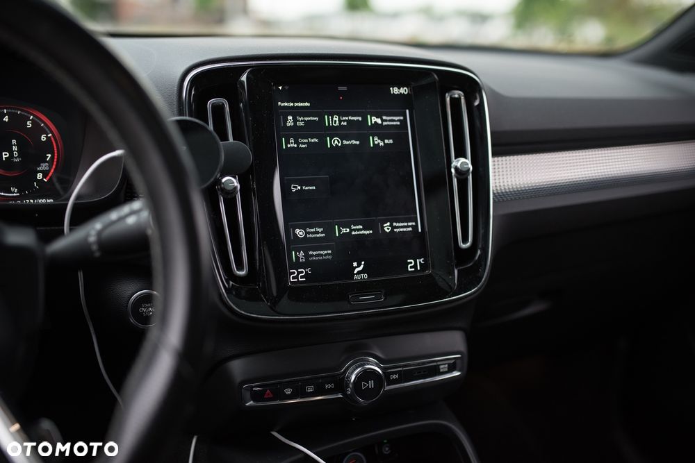 Volvo XC 40 T5 AWD R-Design - 11