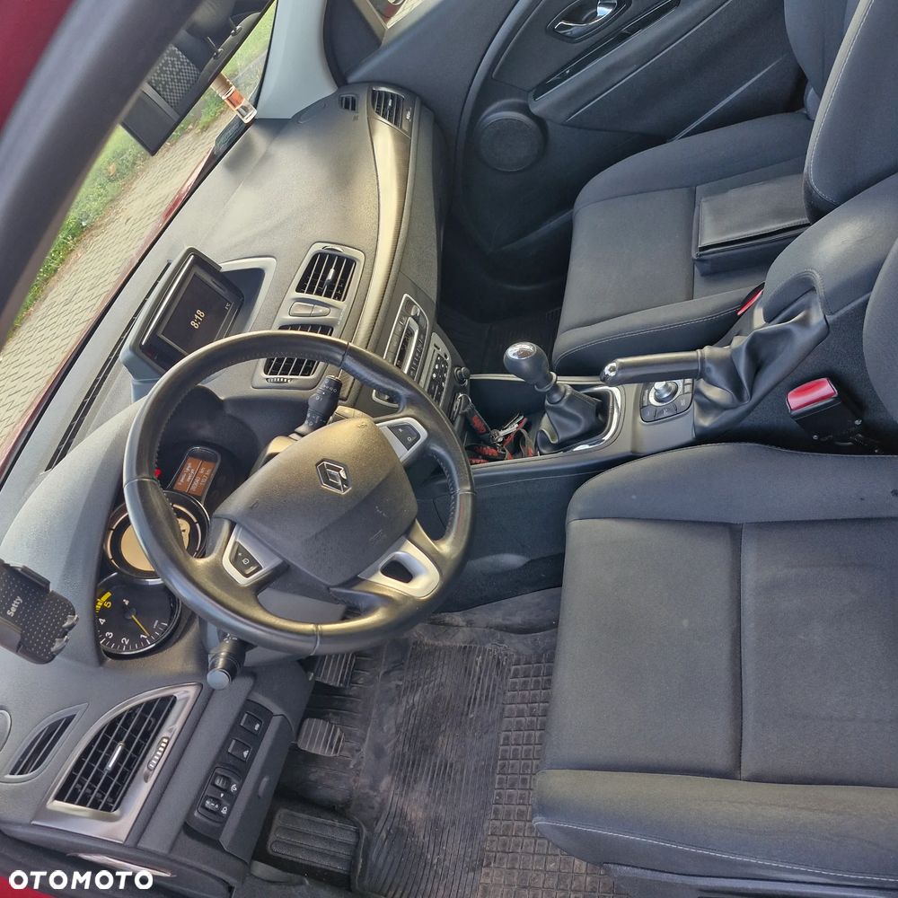 Renault Megane 1.5 dCi Authentique - 5