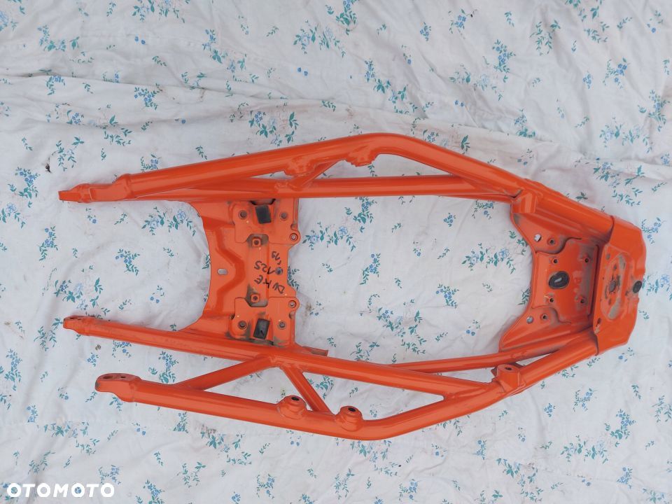 KTM DUKE 125 390 stelaż ramka zadupek ogon - 1