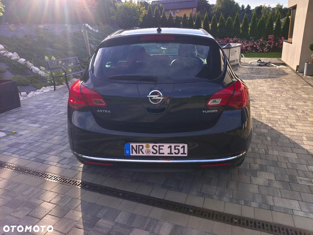 Opel Astra 1.4 T Cosmo - 18