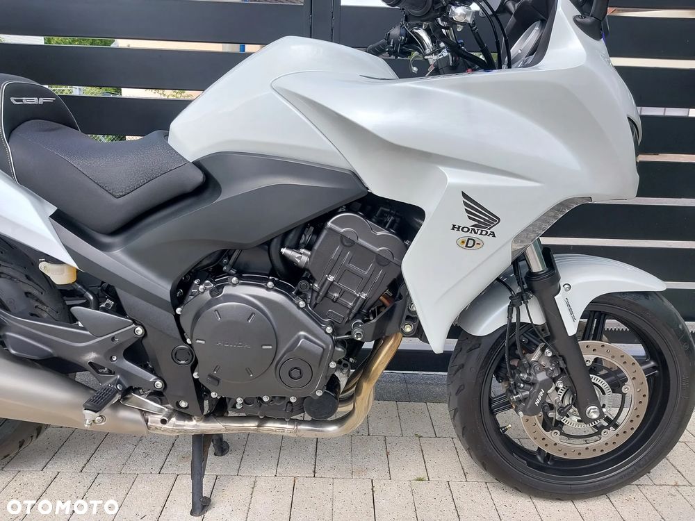 Honda CBF - 10