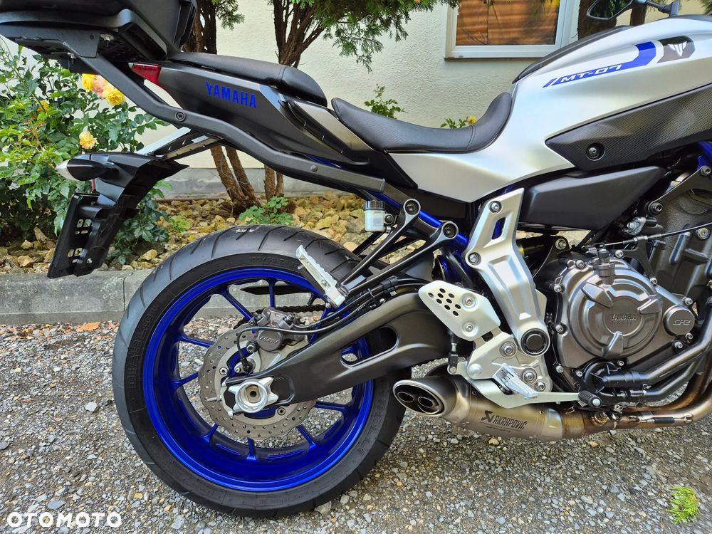 Yamaha MT - 8