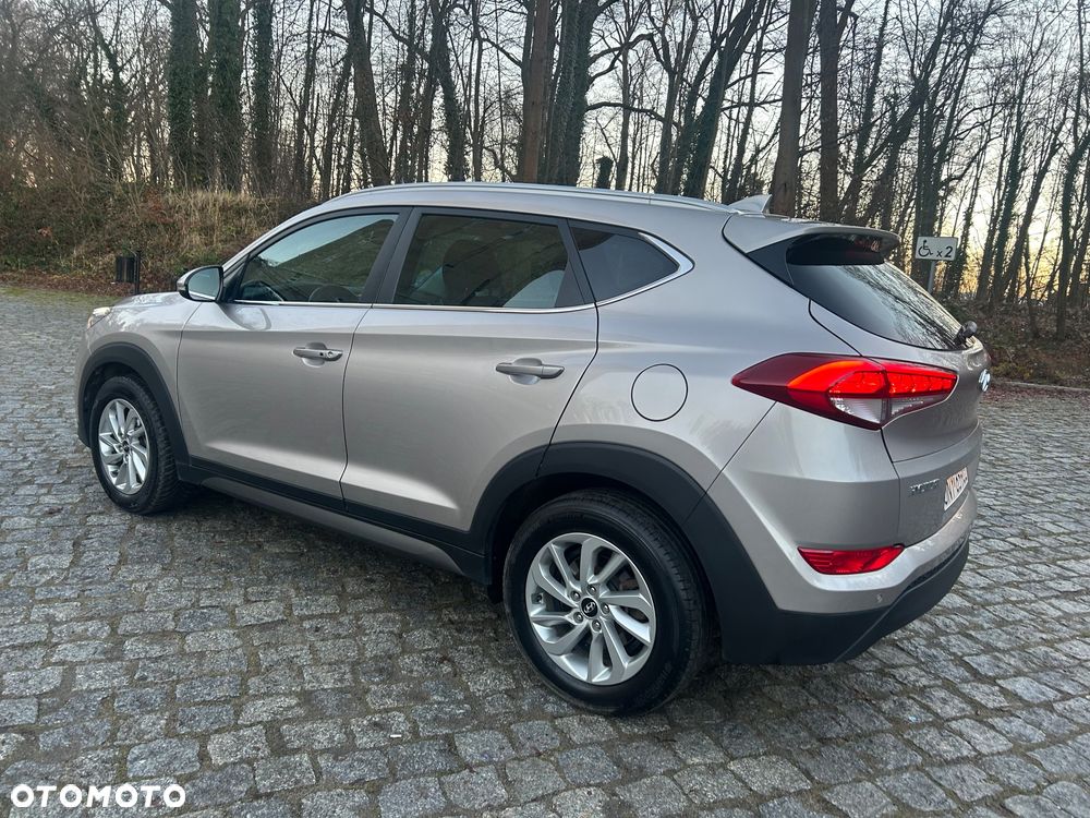 Hyundai Tucson blue 1.7 CRDi 2WD DCT Premium - 10