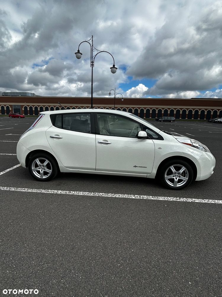 Nissan Leaf - 2