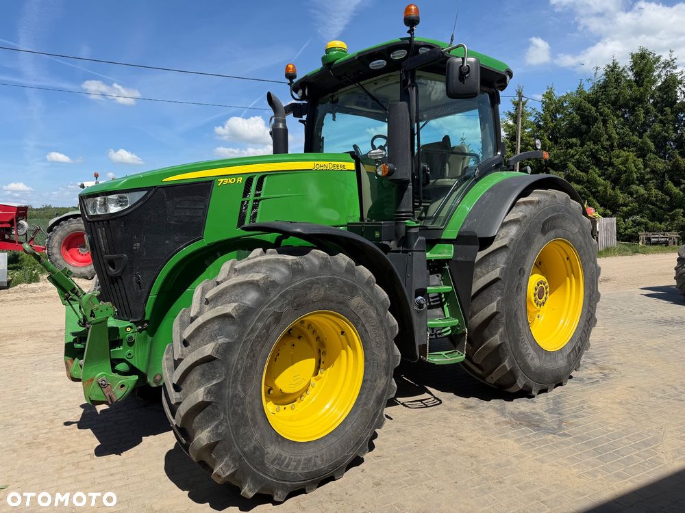 John Deere 7310R - 1
