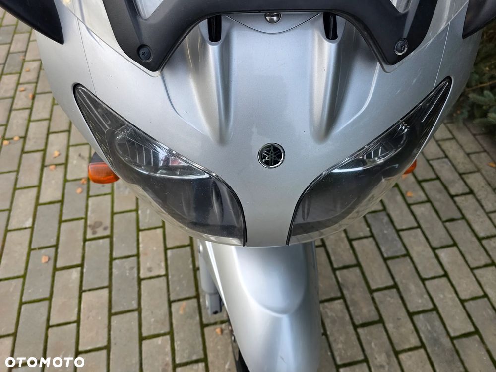 Yamaha FJR - 15