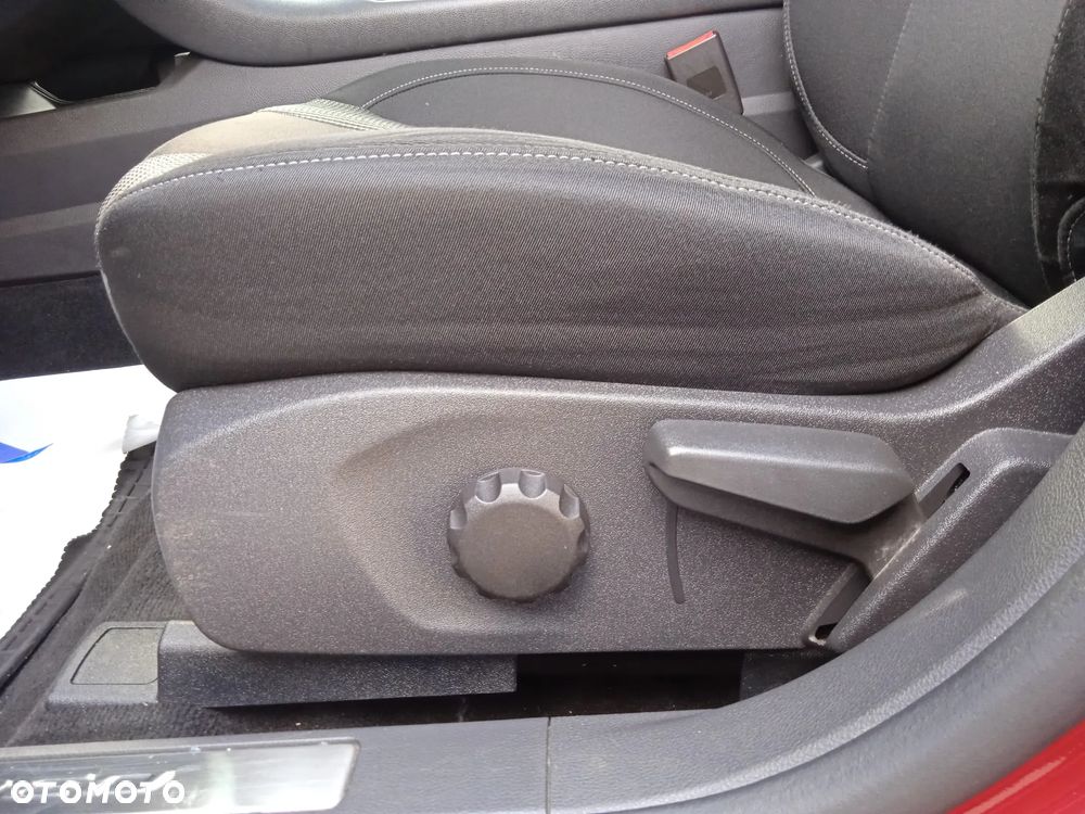 Ford Mondeo 2.0 EcoBlue Titanium - 31