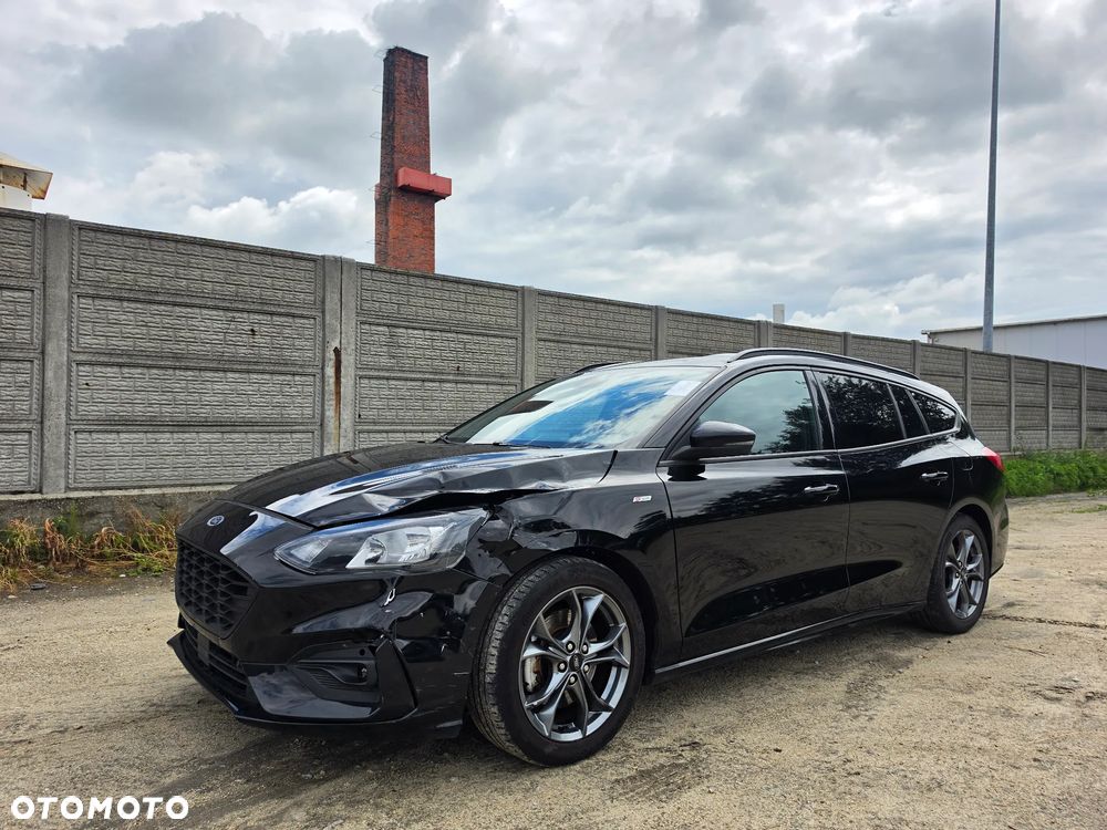 Ford Focus 1.0 EcoBoost STart-Stopp-System ST-LINE X - 2