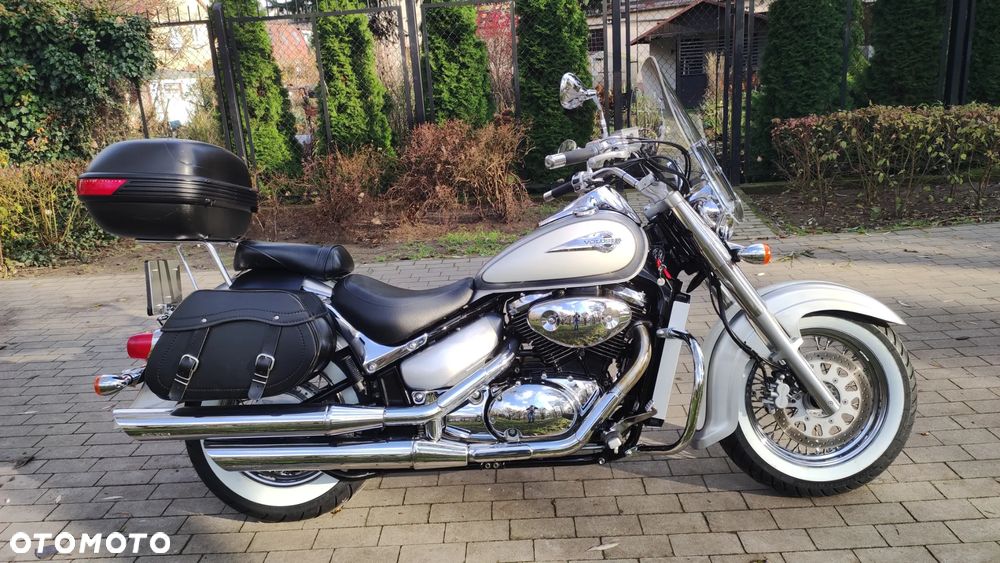 Suzuki VL 800 Volusia - 2