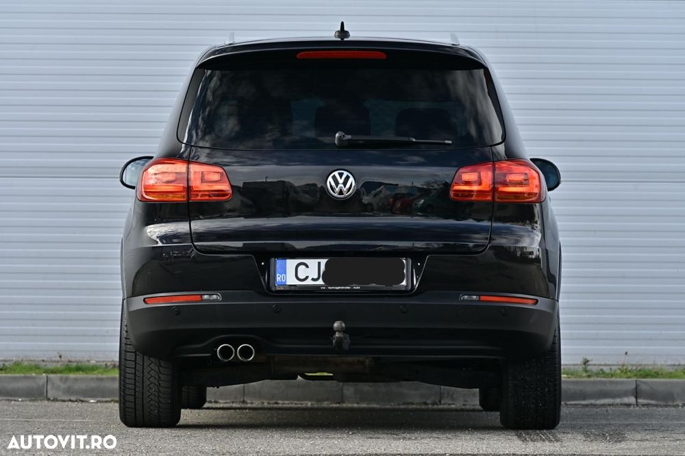 Volkswagen Tiguan 2.0 TDI DPF 4Motion BlueMotion Technology DSG Lounge Sport & Style - 4
