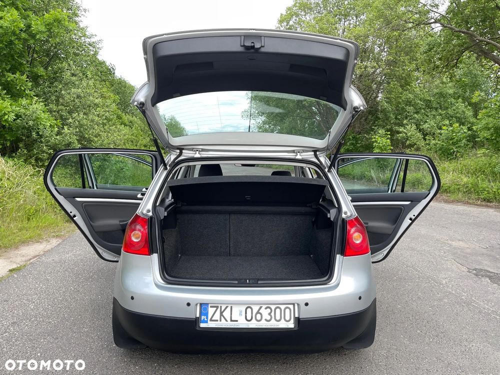 Volkswagen Golf 1.6 Q-Line - 7