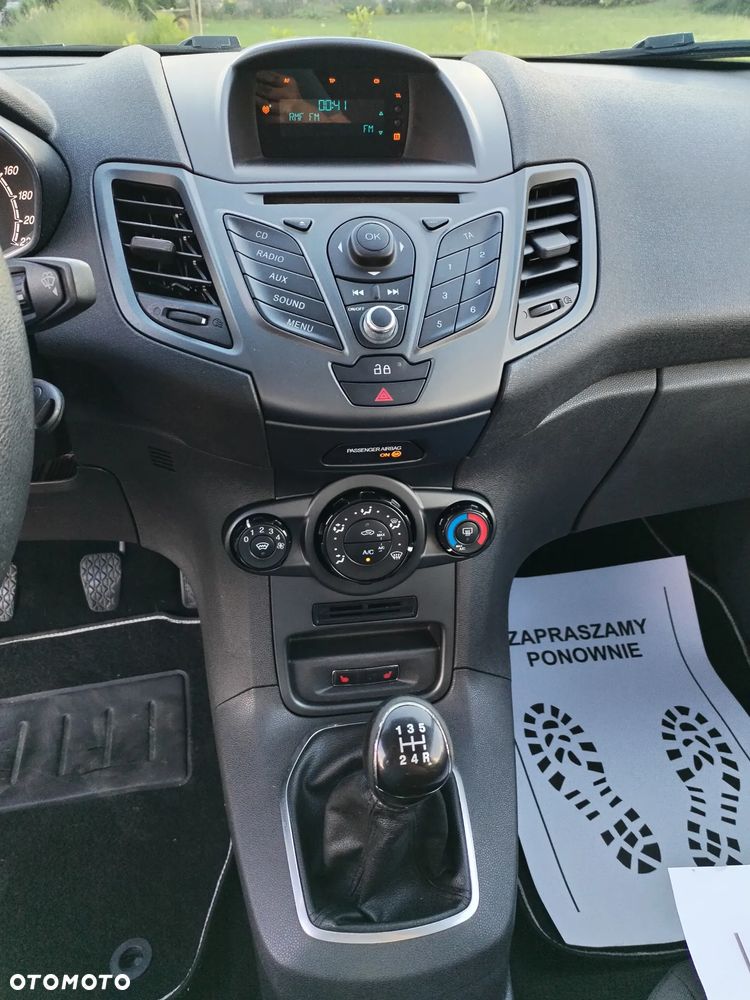 Ford Fiesta - 38