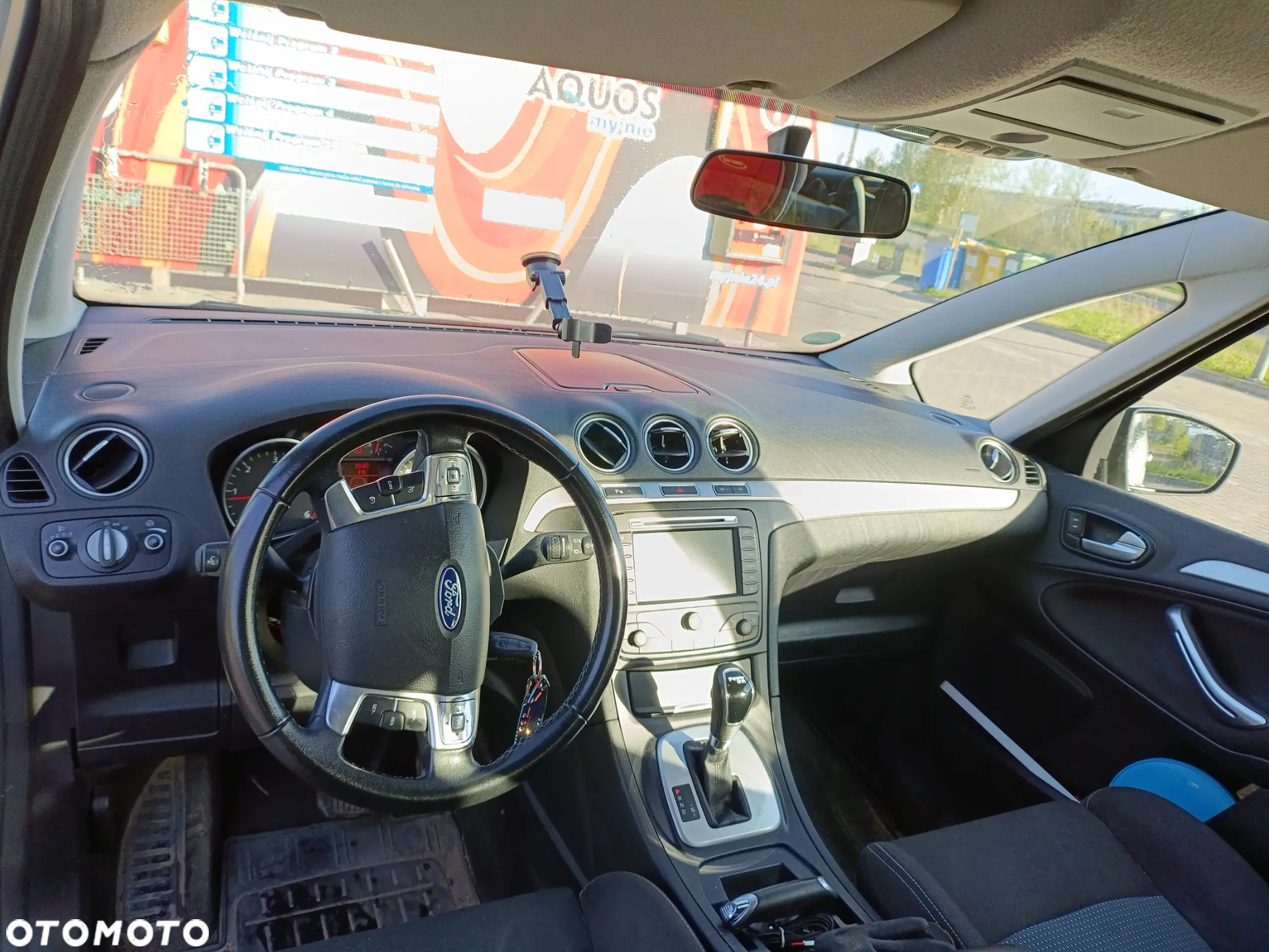 Ford S-Max - 11